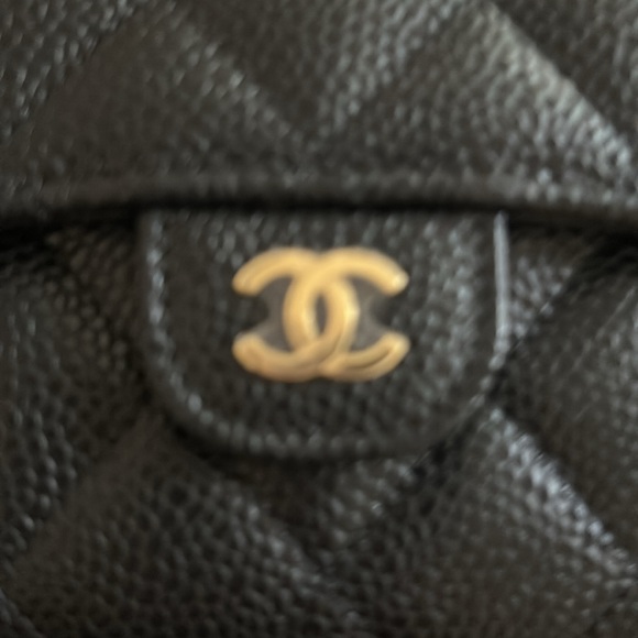 Chanel caviar medium flip wallet in black - Picture 2 of 8